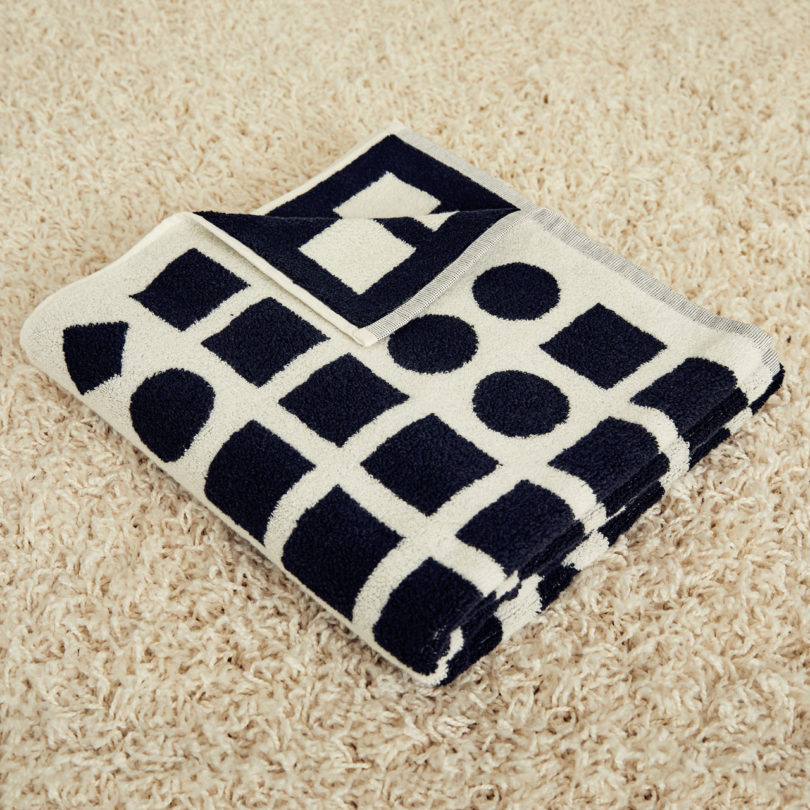 Dusen Dusen Introduces Their Black And White Towel Collection