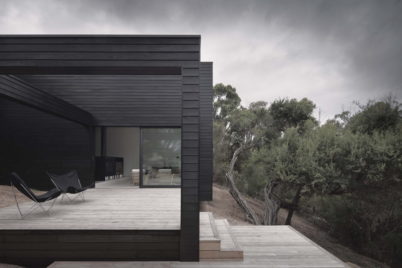 Studiofour'S Latest Design Utilizes A Dramatic Slope To Enhance Privacy