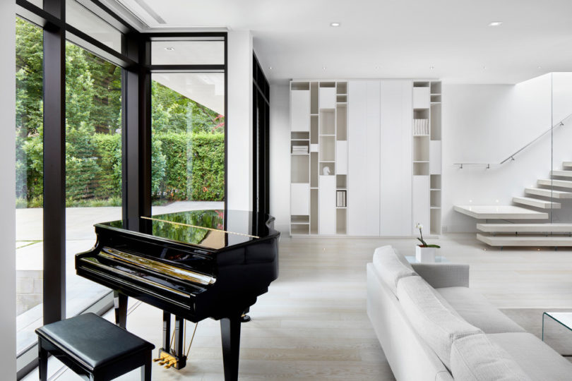 A Contemporary Home In Toronto Fit For Music Enthusiasts